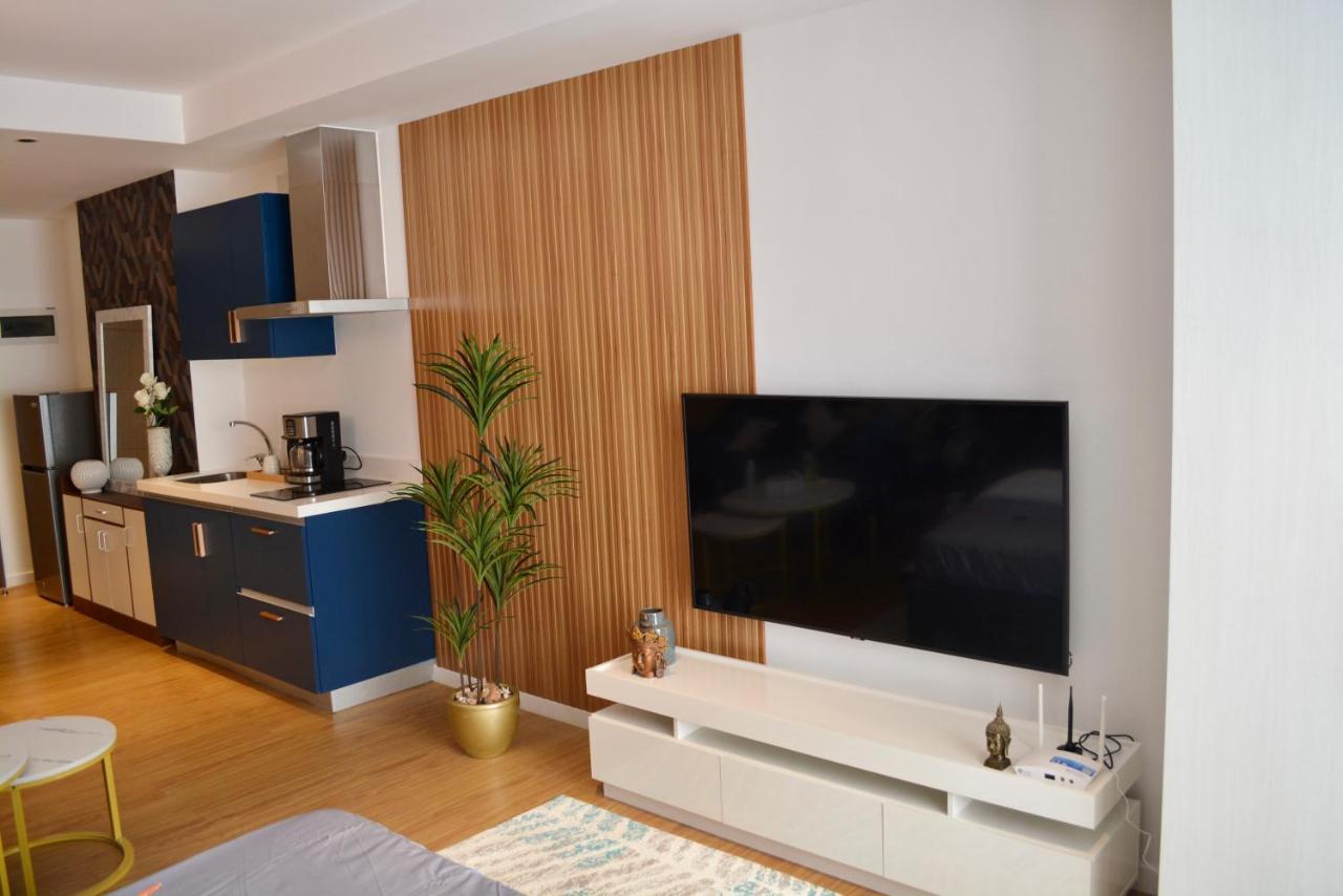 Luxxe Interior Design Condo - Novotel Residences At Acqua Private Residences Mandaluyong Exterior photo